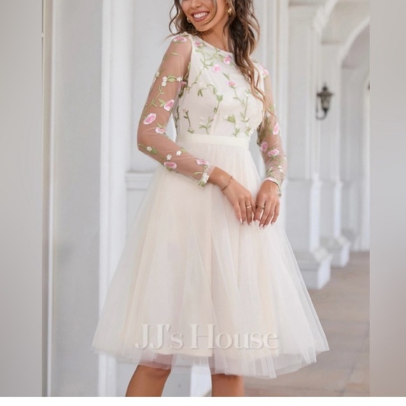 JJ’s House Embroidered Scoop A-line Lace Tulle Midi Dress - Picture 1 of 7